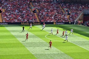 新赛季能否挤进一线队？看台视角再次欣赏恩约尼的季前赛进球