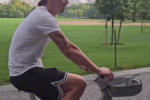 换着花样玩儿：大伊布的生活也太潇洒了