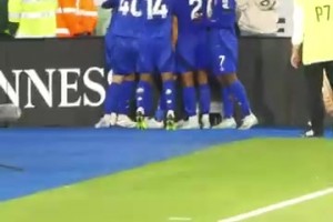 皇权球场还是那么燃！现场直拍瓦尔迪超燃头球！