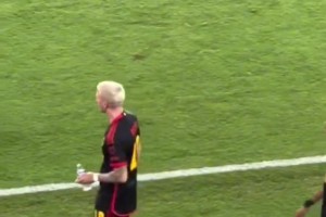 降维打击！35岁罗伊斯替补登场 上演美职联首秀