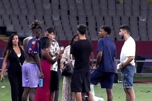 什么战术？！亚马尔弟弟赛后拿球攻击尼科的......