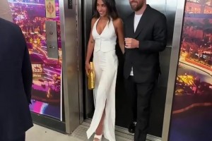 幕后花絮！致敬46冠！马卡为梅西颁特别奖：最佳中的最佳！