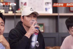 还是吓人！范志毅看国足vs日本直接吸上氧了