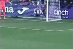 轻松吃饼！阿马德租借流浪者首秀即破门⚽