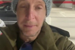 安布罗西尼：老蒯，带派！蒯纪闻能在欧洲踢球