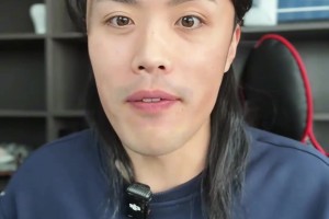 中甲辽宁铁人签约华裔球员伍小海，正在积极推动归化事宜