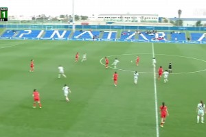中国女足半场0-2落后❗️防线大开，墨西哥女足轻松破门