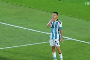 能攻能防！埃切维里U17世界杯对阵巴西上演帽子戏法