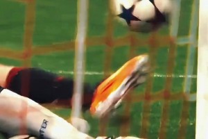 进与不进，毫厘之间！这就是足球的魅力！