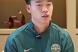 王钰栋：我喜欢姆巴佩绝非因长得像，如果不踢球送外卖也挺好