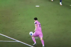 梅西：搞错了，再来！
