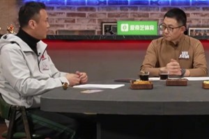 徐云龙：塞鸟与其他国脚沟通不畅、默契不足，大家要降低预期