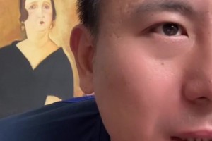 开场沙特球员倒地！毛剑卿：这就是黑人球员散漫 准备活动不充分