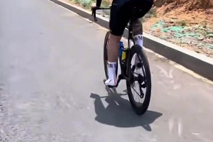 网友：王大雷，把你自行车丢了行不行