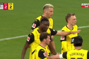 多特2-2扳平拜仁！吉拉西倒钩射门被扑！安东补射得手！