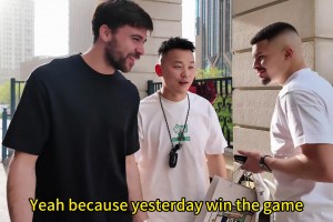 给山东泰山外援泽卡造型哦，大家也可以学一下如何个人打理发型
