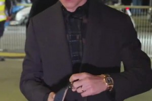 迪巴拉还是别踢球了，直接做模特吧