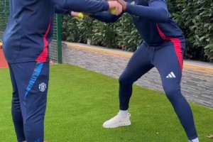 反应力训练！奥纳纳：轻轻松松！