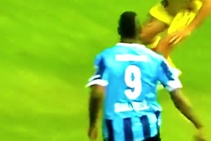 网友：这不愧是脑子以下全顶配的男人！