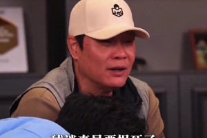 懂球！范志毅直言：国足只能看王钰栋这批球员能否上来