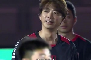 蓉城主场秒变演唱会!苏见信赛后清唱《海阔天空》，声压好强！