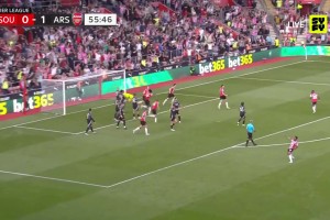 斯图亚特接角球头球入网，拉亚无缘零封！南安普顿1-1阿森纳