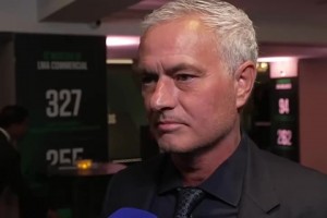 三冠王是我的!穆帅：我曾担心国米三冠王,不过他们没拿到联赛冠军