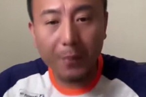 徐皓阳半场表现不佳!毛剑卿解释：在申花他只要控球,现在啥都干！