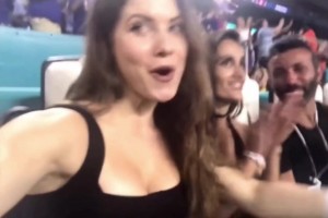 神仙颜值！让内马尔都心动的美女，忍不住回头多看几眼！
