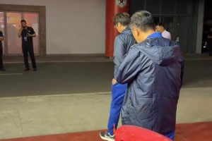 泰山球迷：为什么不出席发布会，就这么灰溜溜的走了？还要脸吗？