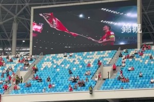 凤凰山迎“双百”！蓉城队长周定洋和罗慕洛达成100场里程碑