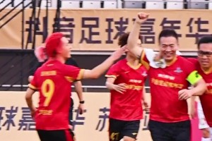 他真会啊！黄健翔社媒：多少年不踢大场，踢完这球把我自己都吓到