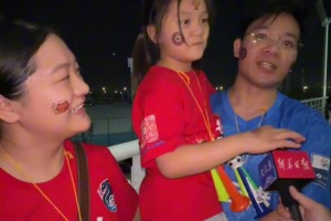 丈夫：赢了回家不敢大声说话，妻子：让你跪榴莲