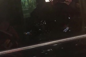 小小年纪已是很多中国孩子的偶像！亚马尔球迷偶遇乘车的亚马尔
