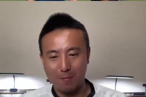 毛剑卿：帕尔默现在正向超巨的路发展，他很渴望比赛
