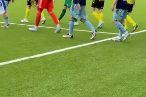 这么惬意的吗？首回合0-4惨败，赫尔辛基次回合5-0惊天逆转！
