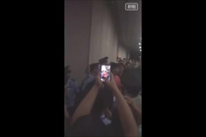 敢骂我老婆❓️当年郜林扔鞋，欲暴打嘴臭球迷