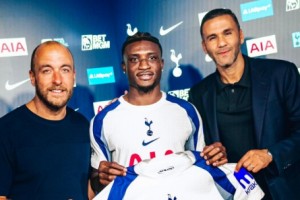 加纳金左脚！热刺新签下的库杜斯绝非前场多面手那么简单