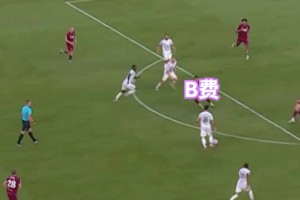 曼联大b哥绝学：原地摆腿，写意一击！