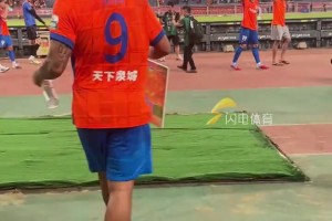 被球迷和克雷桑的双向奔赴暖到了！克雷桑社媒私信球迷：我很喜欢