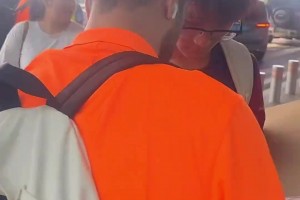 山东泰山队奔赴成都， 彭逸翔首次跟队前往客场