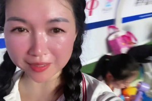 苏超无锡啦啦队小姐姐们汗流浃背，只为赛场上那一抹亮色❤