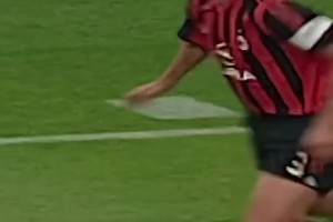 马尔蒂尼：助攻有这么难吗？过人前插传中轻轻松松！