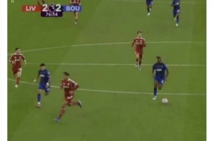 国外博主：范迪克没有去防塞梅诺，是判断错误吗？