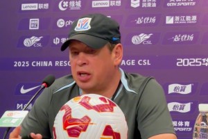 中场大将特谢拉四黄停赛!斯卢茨基:不能把球队命运交给一名球员