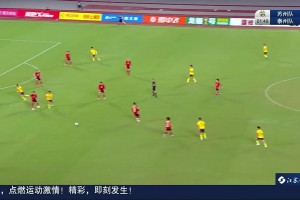 真是业余球员？苏超泰州球员这脚直塞，真的太精准了！