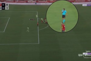 响哨了吗？西媒放大镜头看看这次争议判罚