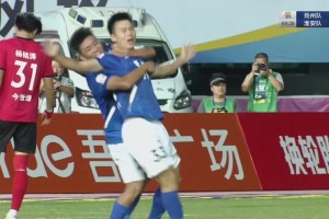 扬州队1-0领先了！胡志锋禁区内神级停球+冷静调整后推射破门！
