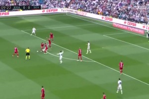 还记得吗❓️好家伙，纳乔这球把摄像机都骗了