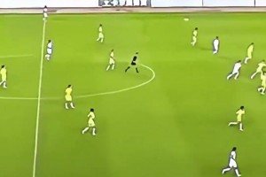 太炸裂！青少年联赛申花U21小将60米超远吊射破门